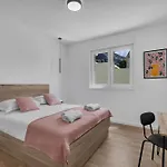 Bava - Swimming Pool With Sea View Makarska