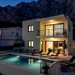 Villa Bava - Swimming Pool With Sea View Makarska