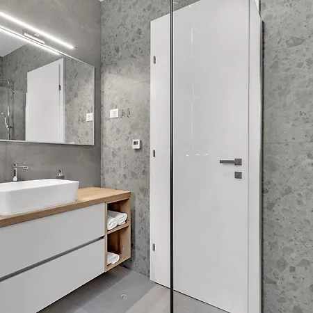 Bava - Swimming Pool With Sea View Makarska