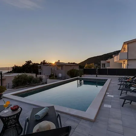 Villa Bava - Swimming Pool With Sea View