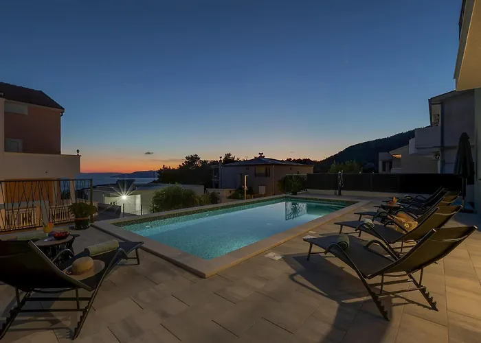 Villa Bava - Swimming Pool With Sea View Makarska