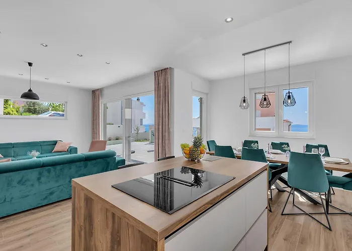 Villa Bava - Swimming Pool With Sea View