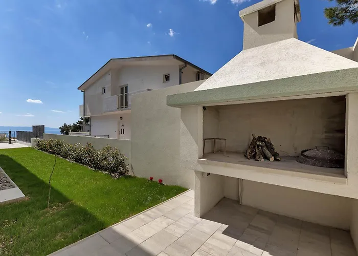 Bava - Swimming Pool With Sea View Makarska