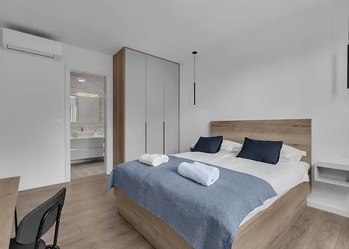 Villa Bava - Swimming Pool With Sea View