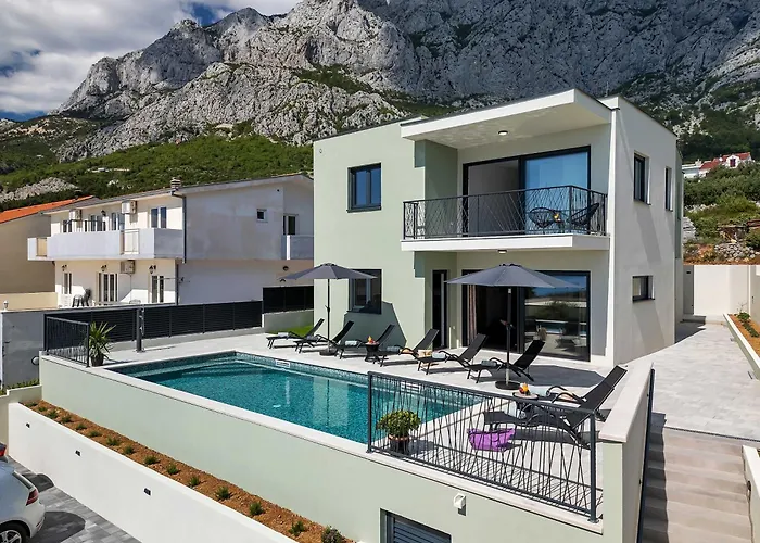 Bava - Swimming Pool With Sea View Makarska