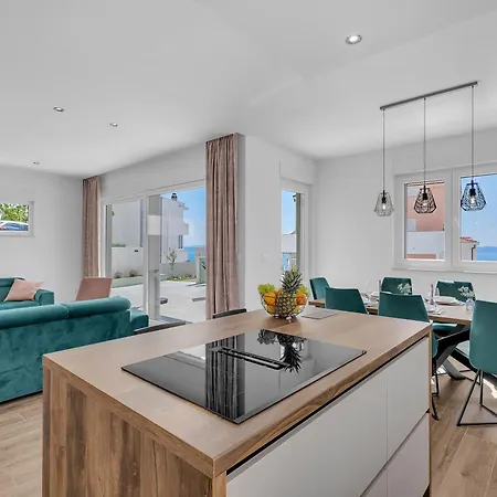 Villa Bava - Swimming Pool With Sea View